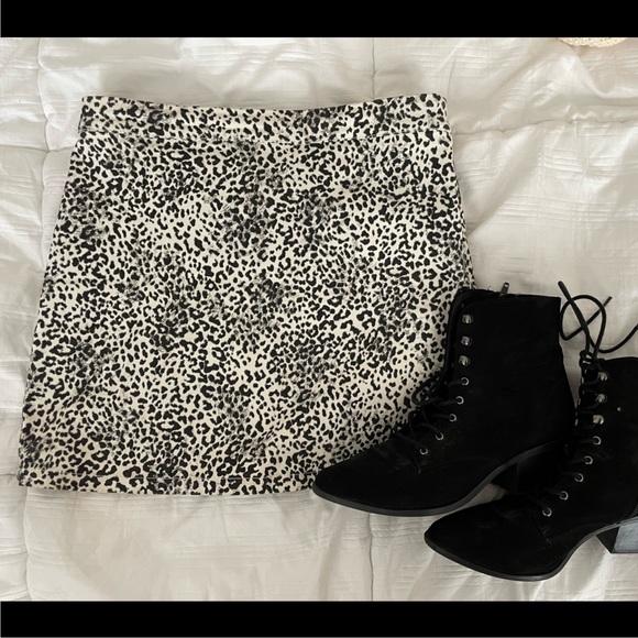 Animal print mini skirt - size M - Picture 4 of 4